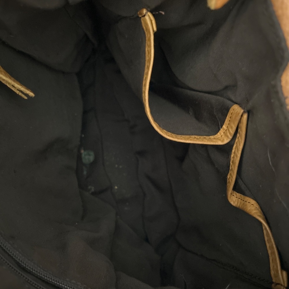 Duluth Trading Co Lifetime Leather Crossbody Bag – Genuine Leather - Picture 6 of 6